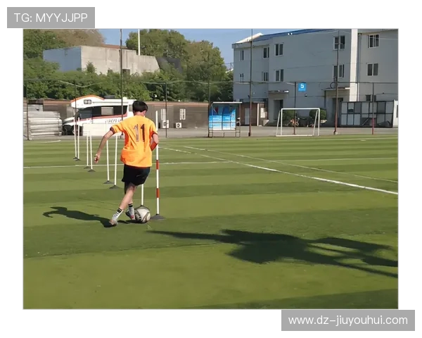 足球口袋区域接球训练技巧提升与实战应用探讨